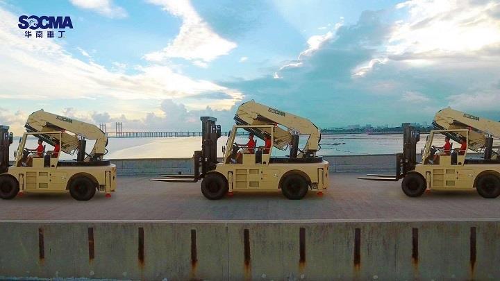 heavy duty forklift crane 25 ton 01