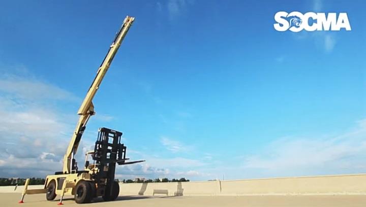 heavy duty forklift crane 25 ton 05