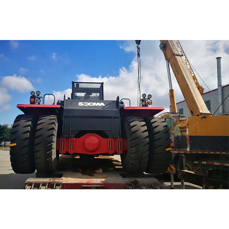 SOCMA Brand New 45 Ton Reach Stacker for Containers