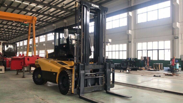 12 ton forklift