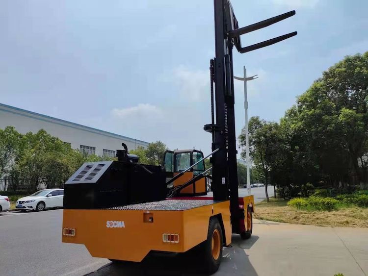 side load forklift1 side load forklift1