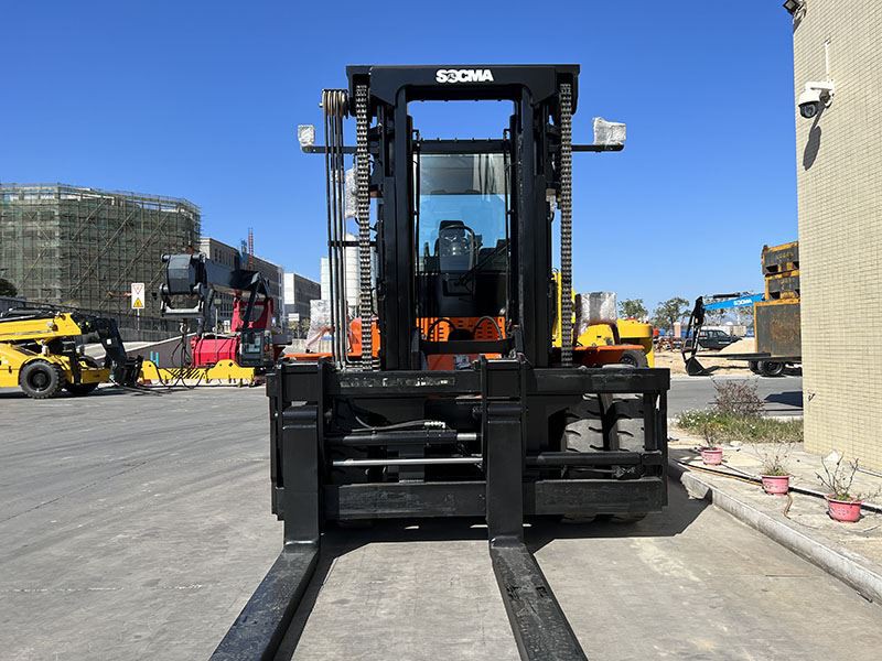 SOCMA HNF-180 FORKLIFT (2)