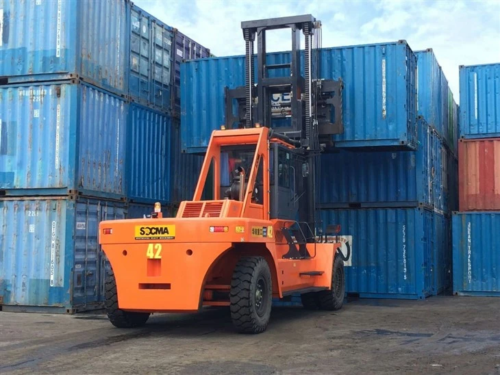 25t 28t 30t Heavy Duty Forklift For Container Handling
