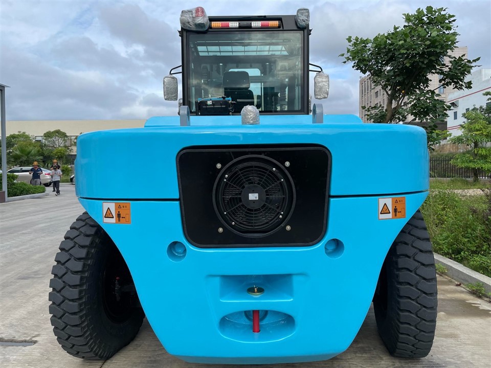 SOCMA 10 Ton Electric Forklift best