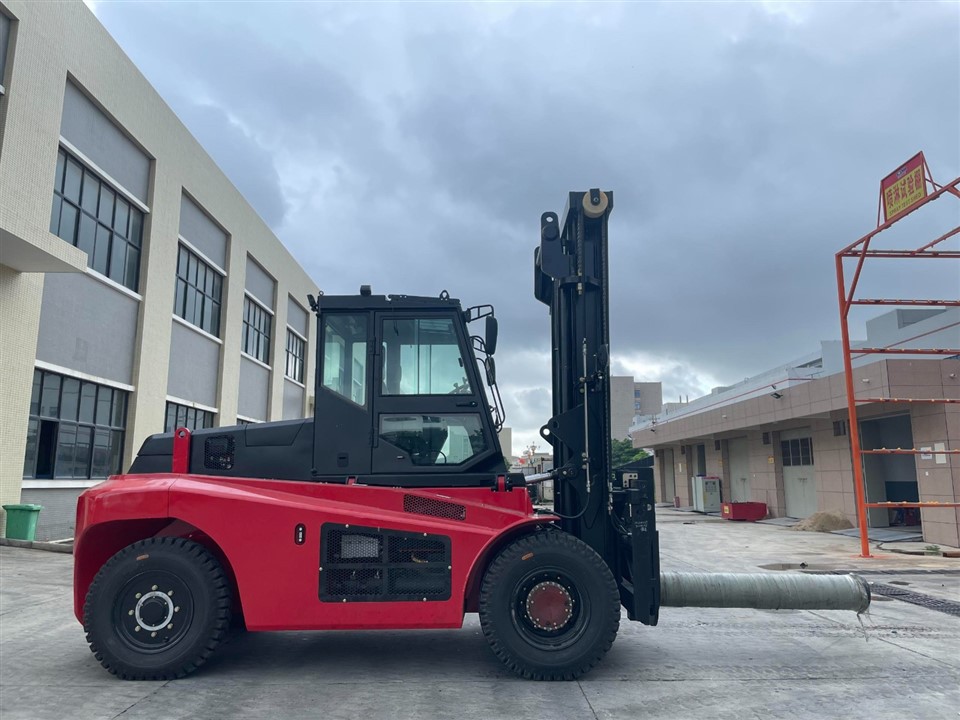 SOCMA 12 Ton Electric Forklift high quality