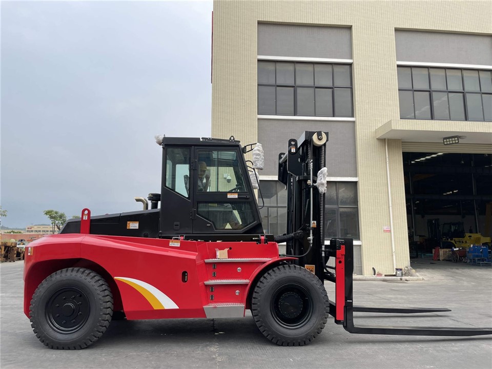 SOCMA 12 Ton Forklift HNF120-600-A