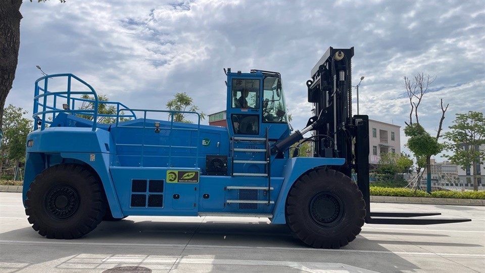 SOCMA 45 Ton Electric Forklift best