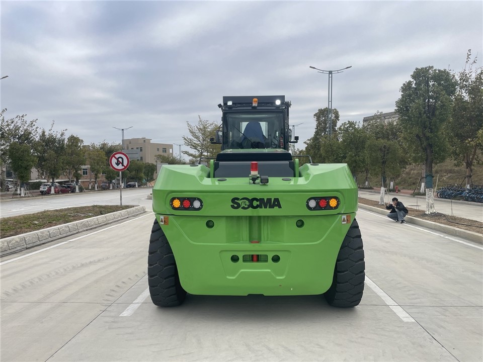 SOCMA 25 Ton Electric Forklift suppliers