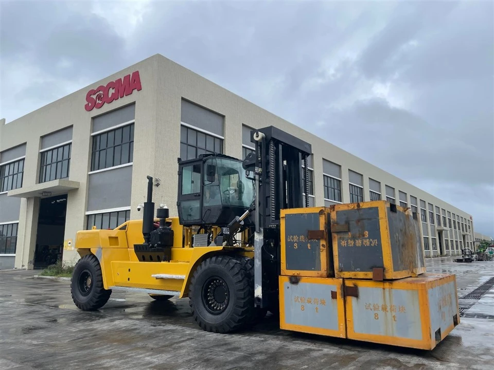 Góc phía trước xe nâng SOCMA HNF350-1250-A