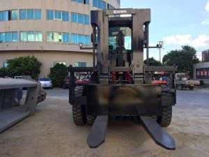 16T FORKLIFT WITH FREE MAST
