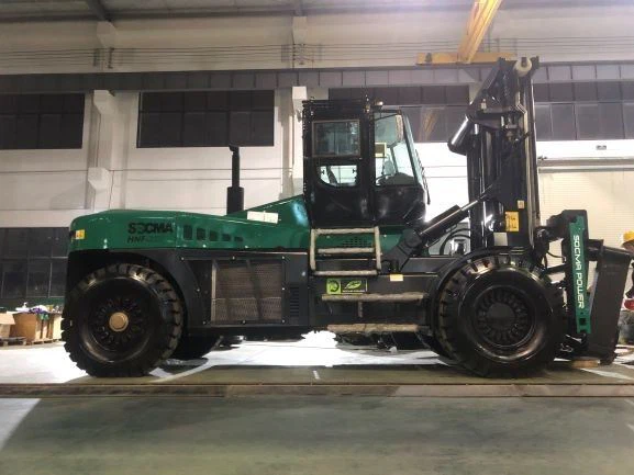 25 Ton Heavy Forklift Truck New Style Green Color