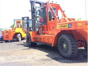 28 Ton Heavy Forklift Truck Color Orange Lift Containers