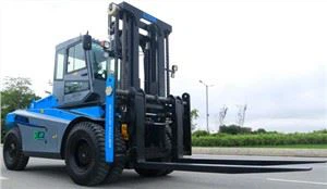 Counter Balance Diesel Forklift 13.5 Ton Capacity