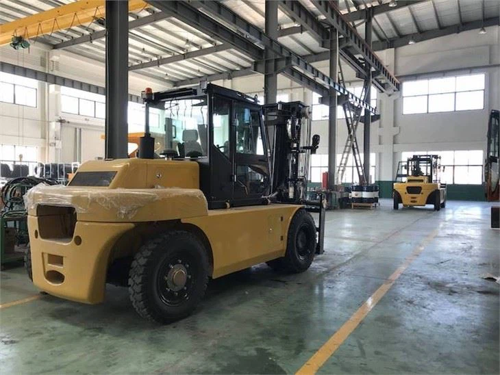 11 TON FORKLIFT ENGINE DIESEL CUMMINS