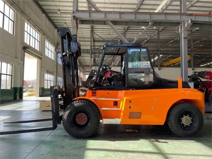 16 Ton Compact Forklift Truck Socma Machine