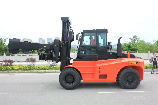 Socma 13.5 Ton Heavy Equipment Forklift For Heavy Equipment Carry Attach Tire Clam