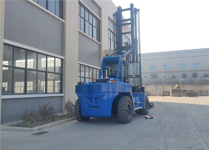 20 Ton Heavy Duty Forklift For Yacht And Marine Engineering