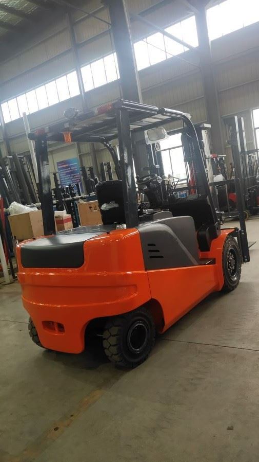 6 TON Electric Forklift Good For Indoor And Outdoor